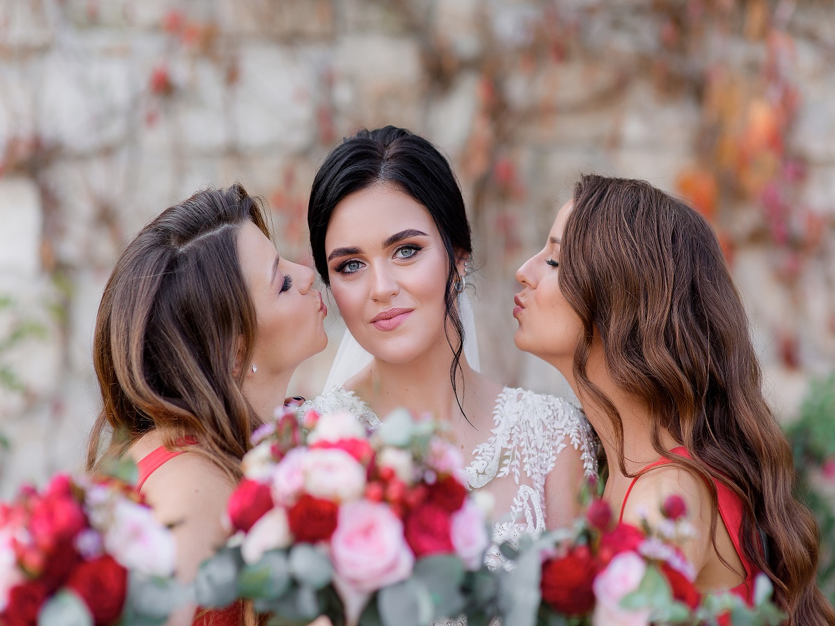 Wedding Makeup Tips for The Perfect Bridal Glow